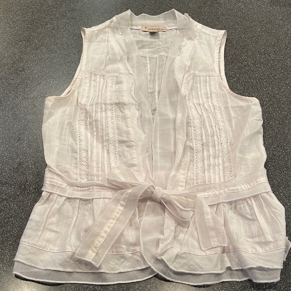NWOT Twentyone by Forever21 Vintage Inspired Vest Waist Tie Lace Pleats size M